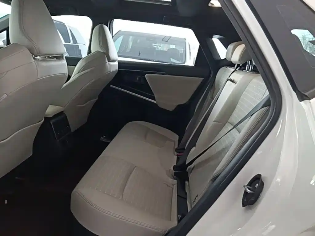 Toyota bZ4X — миниатюра 17