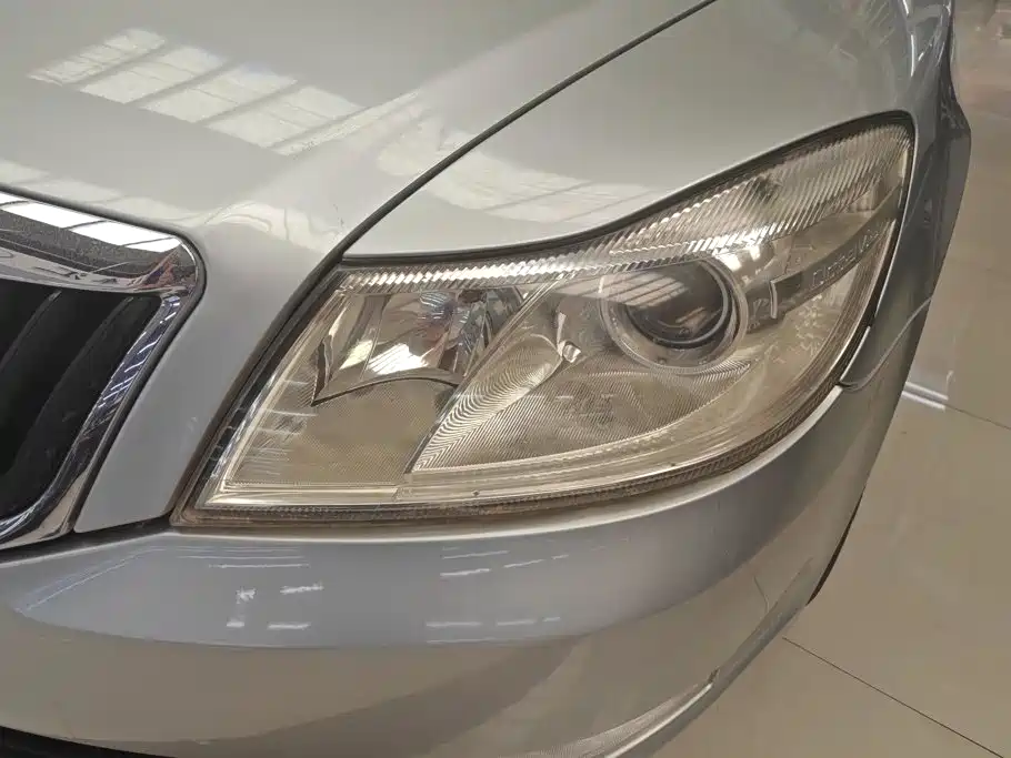 Skoda Octavia — миниатюра 4
