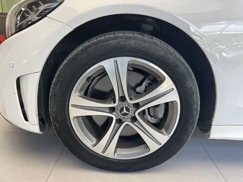 Mercedes-Benz C-Class — миниатюра 18