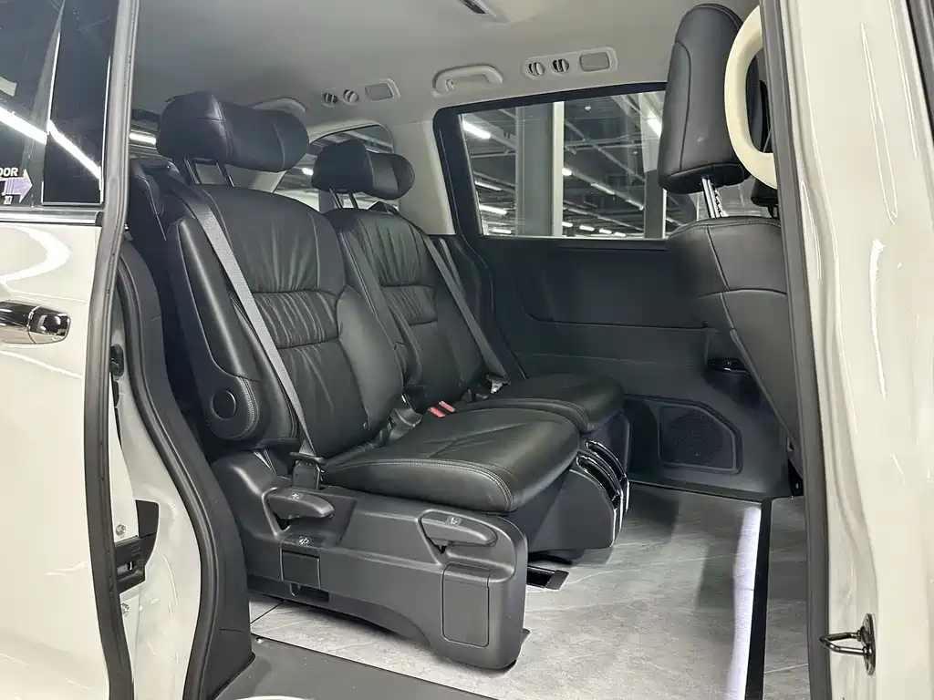 Honda Odyssey — миниатюра 14