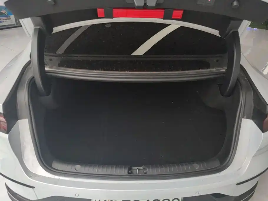 BYD Han — миниатюра 4