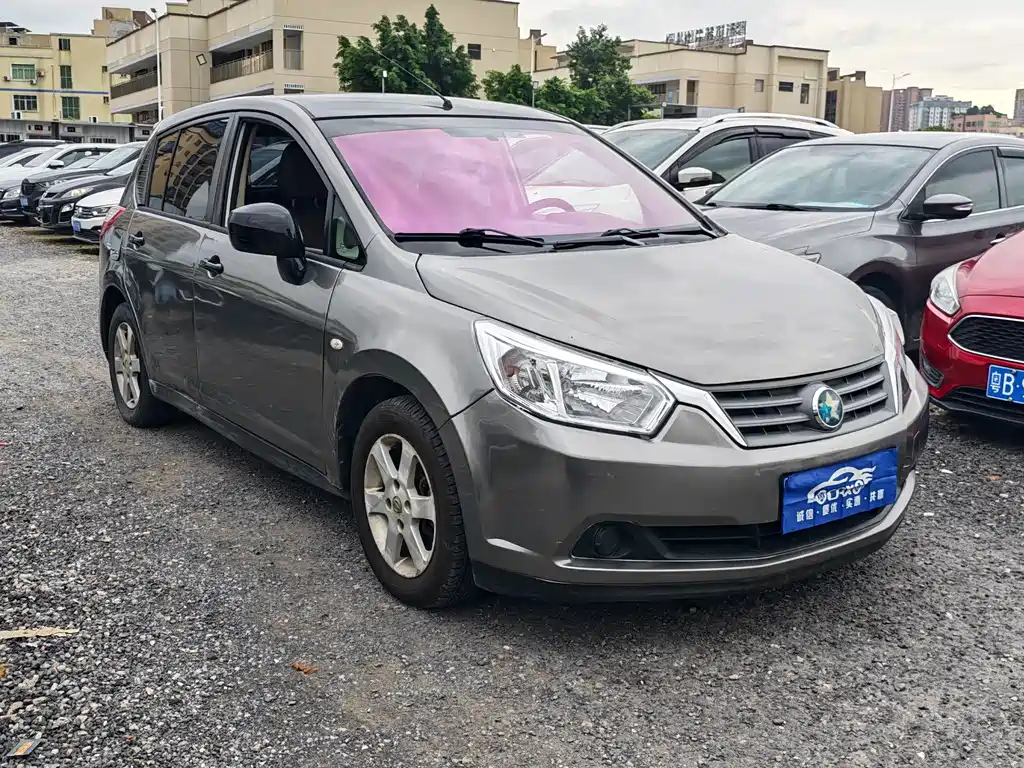 Venucia R50