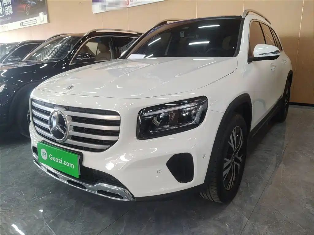 Mercedes-Benz GLB 2024