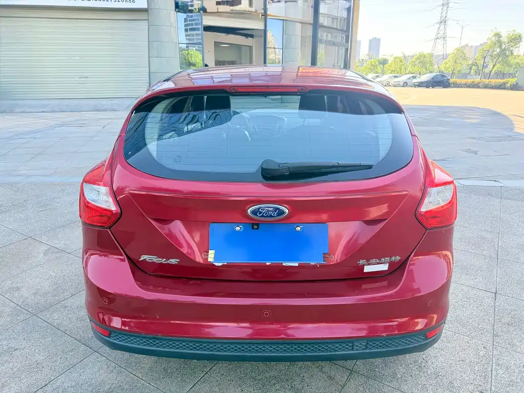 Ford Focus — миниатюра 5