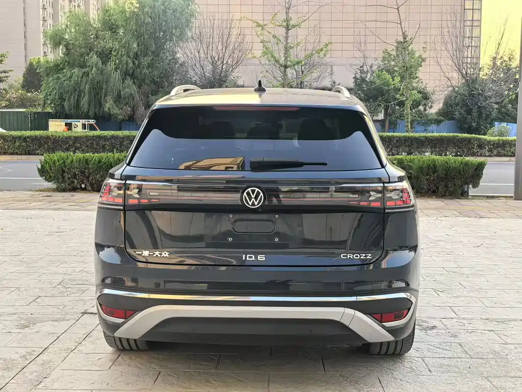 Volkswagen ID.6 Crozz — миниатюра 8