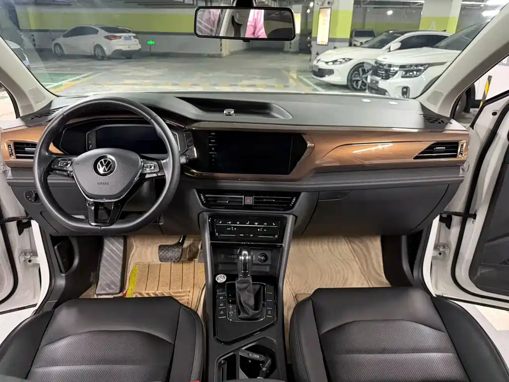 Volkswagen Tharu — миниатюра 9