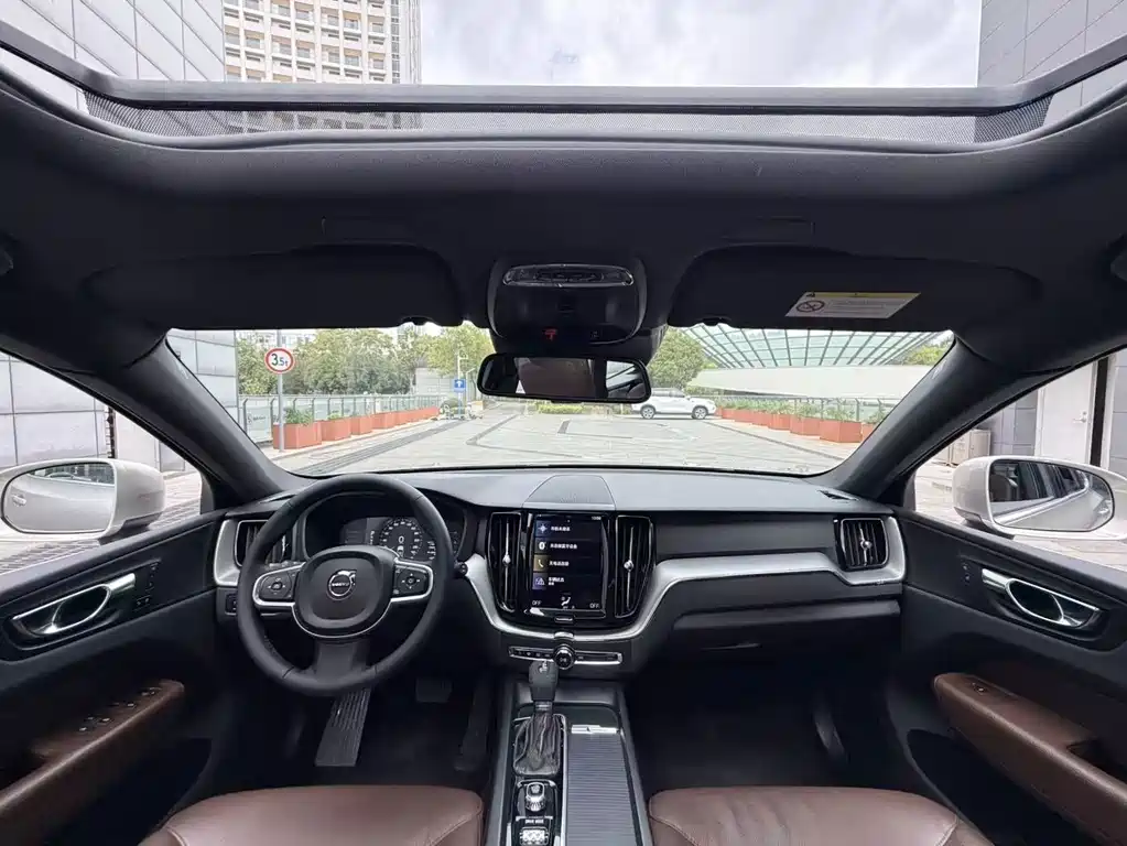 Volvo XC60 — миниатюра 4