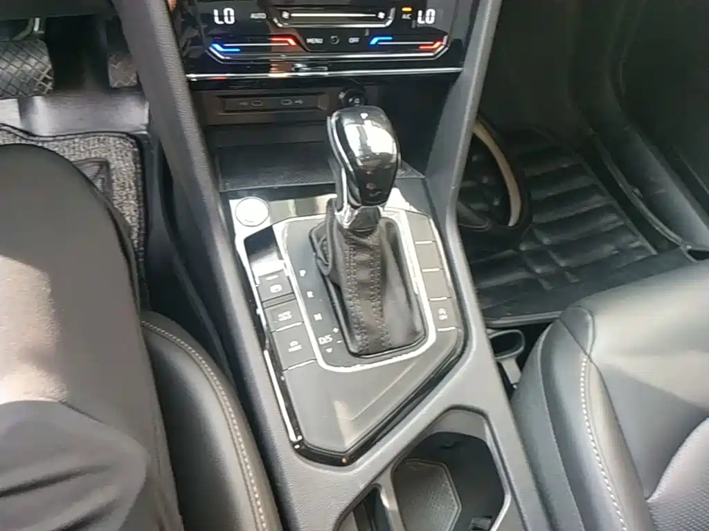 Volkswagen Tharu — миниатюра 14