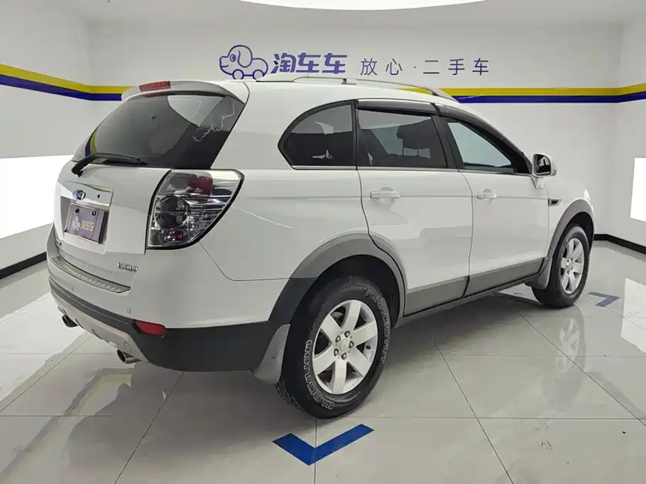 Chevrolet Captiva — миниатюра 3