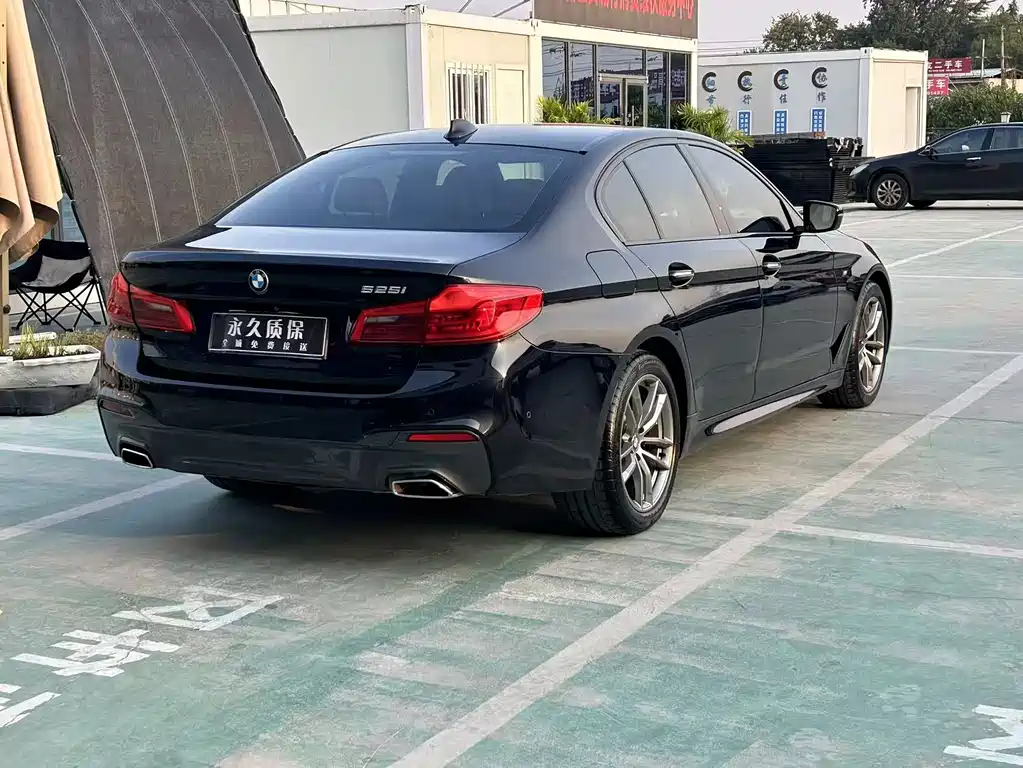 BMW 5 Series (Import) — миниатюра 24