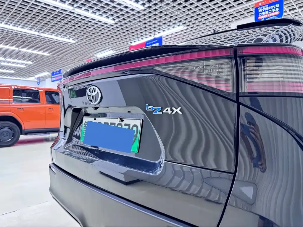 Toyota bZ4X — миниатюра 9