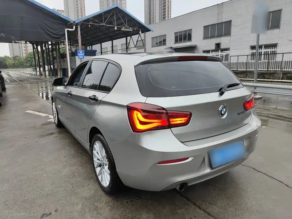 BMW 1 Series (Import) — миниатюра 5