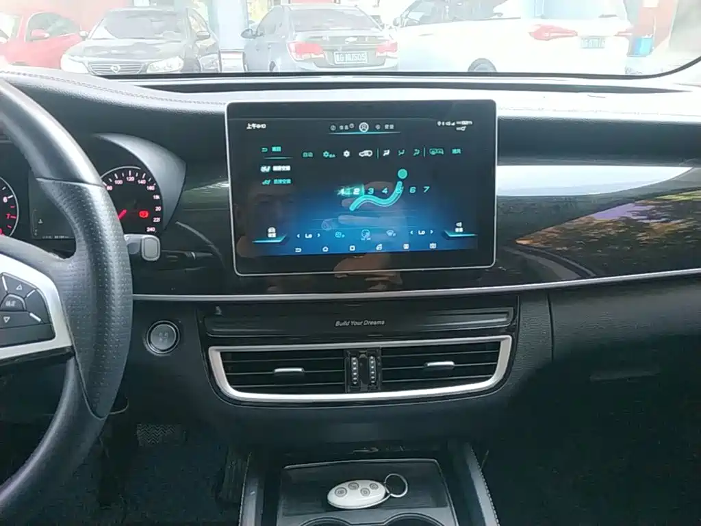 BYD MAX — миниатюра 13