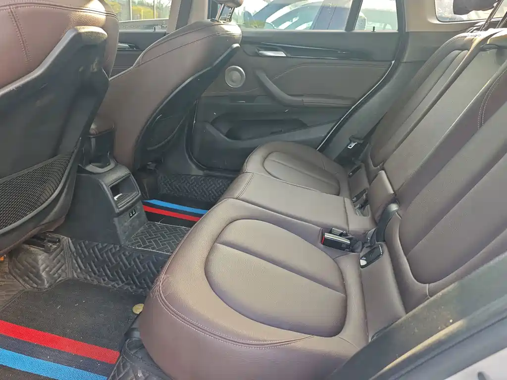 BMW X1 — миниатюра 7