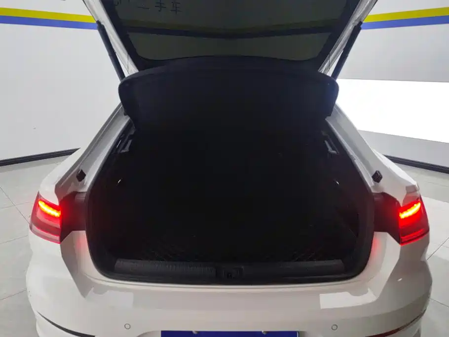 Volkswagen CC — миниатюра 4