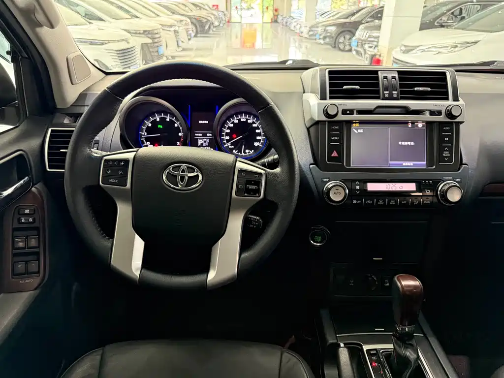 Toyota Prado — миниатюра 13