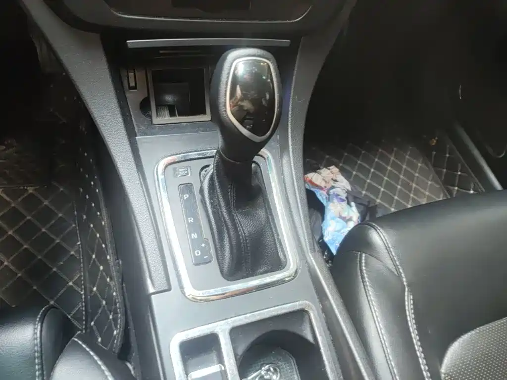 Geely Emgrand — миниатюра 10