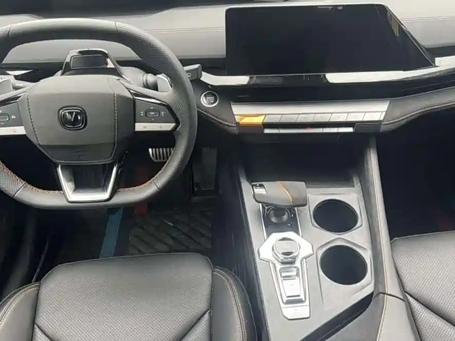Changan UNI-V — миниатюра 3