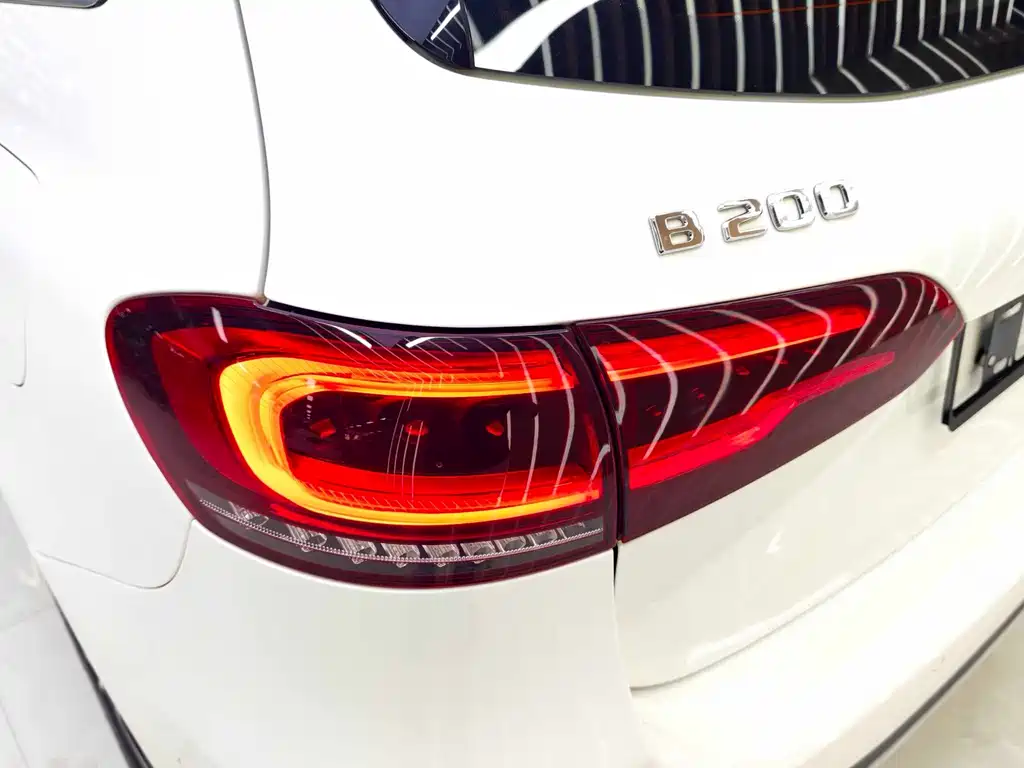 Mercedes-Benz B-Class — миниатюра 13