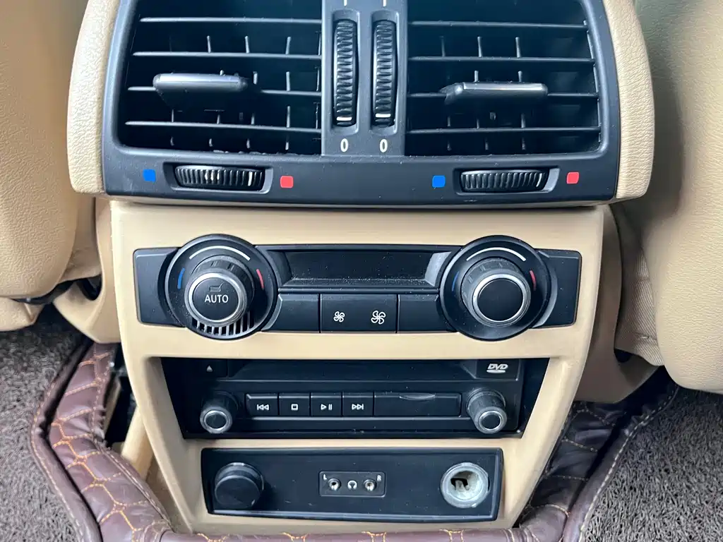 BMW X5 (Import) — миниатюра 12