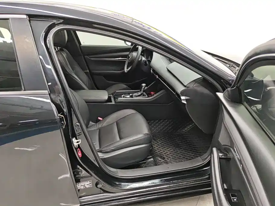 Mazda 3 Axela — миниатюра 8