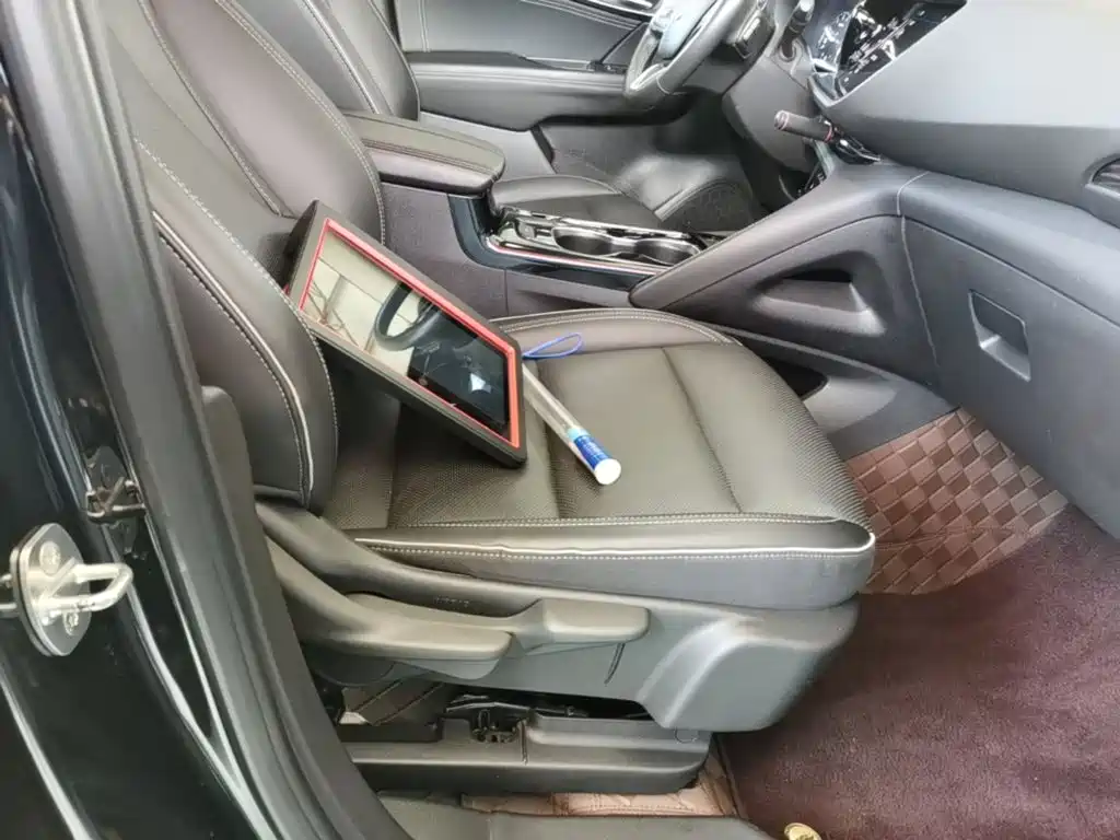 Buick Envision Plus — миниатюра 25
