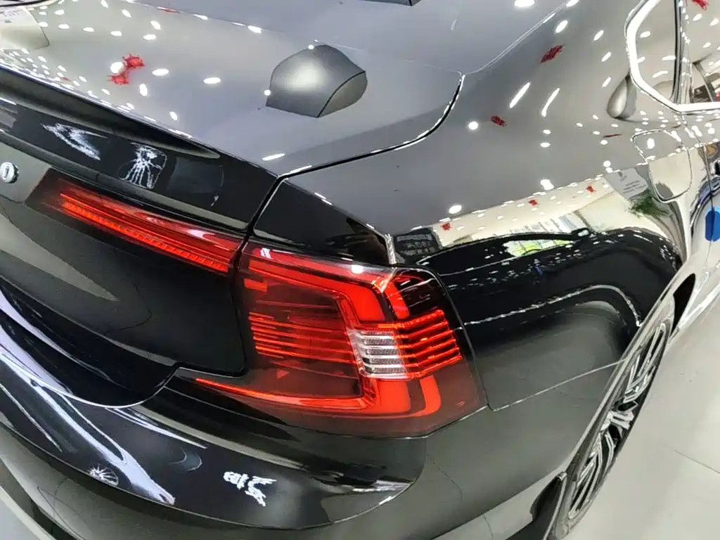 Volvo S90 — миниатюра 8
