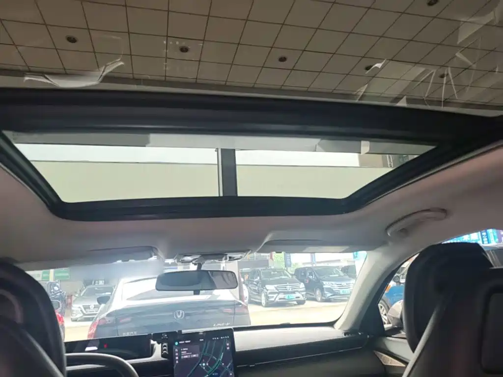 Changan Yida — миниатюра 18
