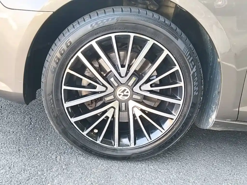 Volkswagen CC — миниатюра 23