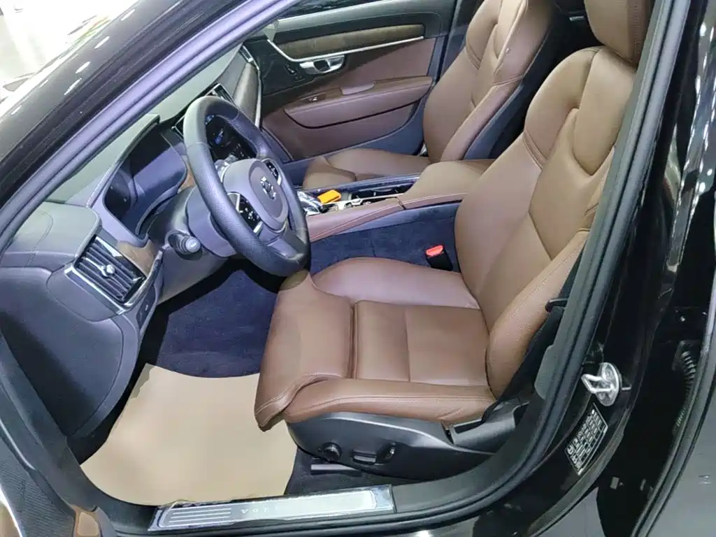 Volvo S90 — миниатюра 15