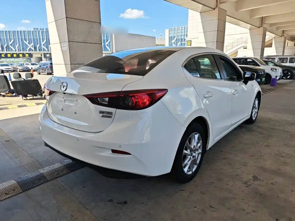 Mazda 3 Axela — миниатюра 7