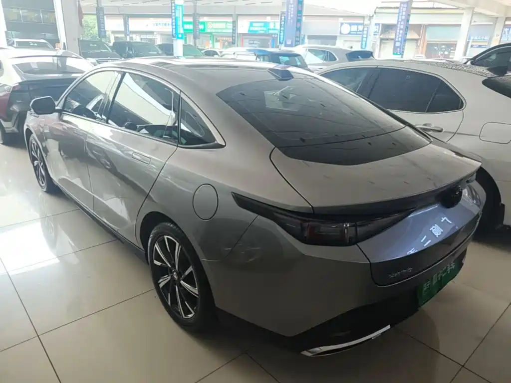 Changan Yida — миниатюра 5