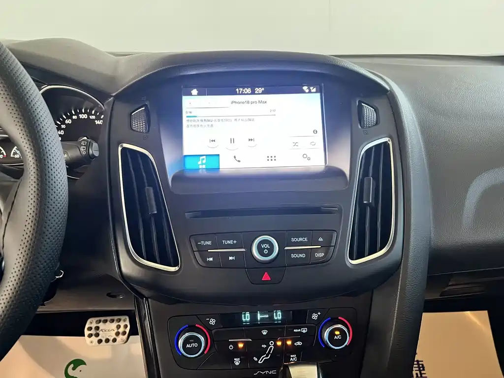Ford Focus — миниатюра 20