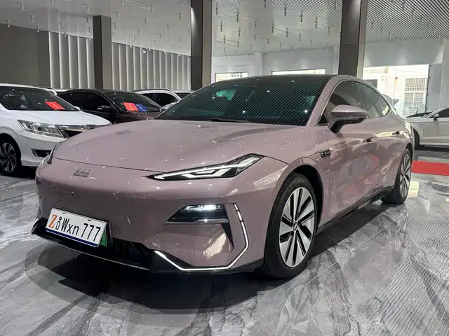 GEELY GALAXY GALAXY E8 2024