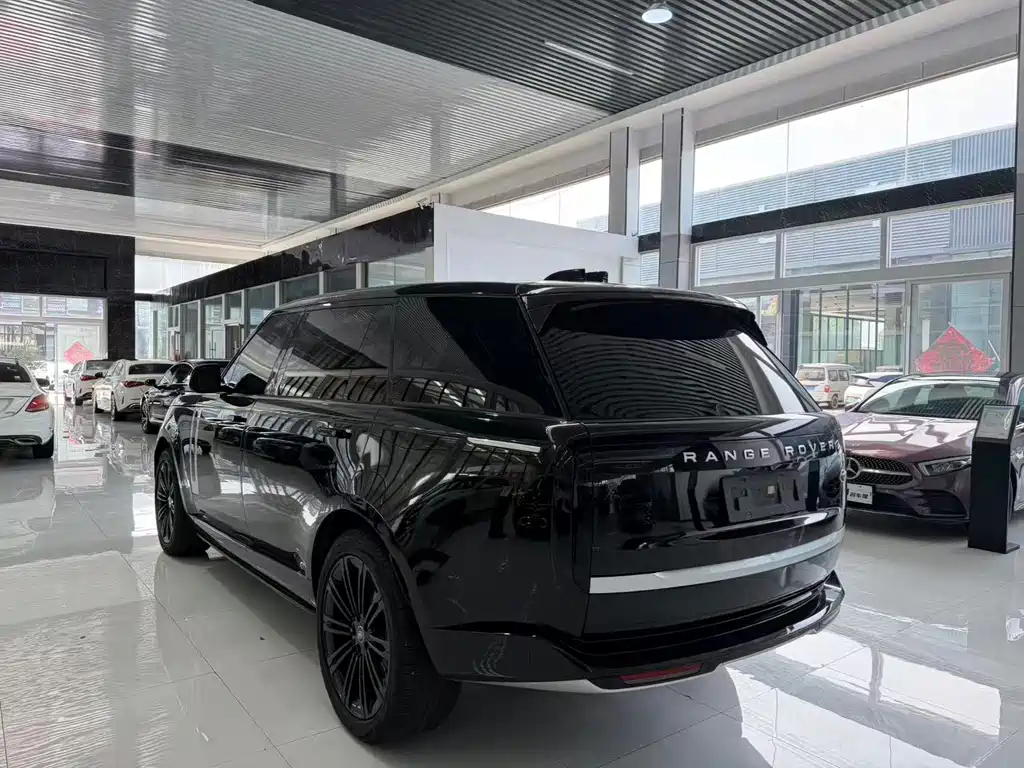 Land Rover Range Rover — миниатюра 5