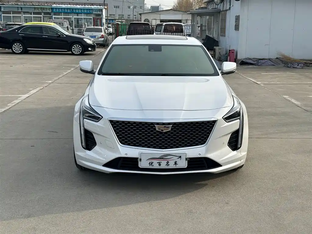 CADILLAC CT6