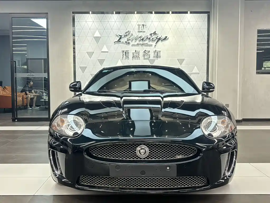 Jaguar XK — миниатюра 2