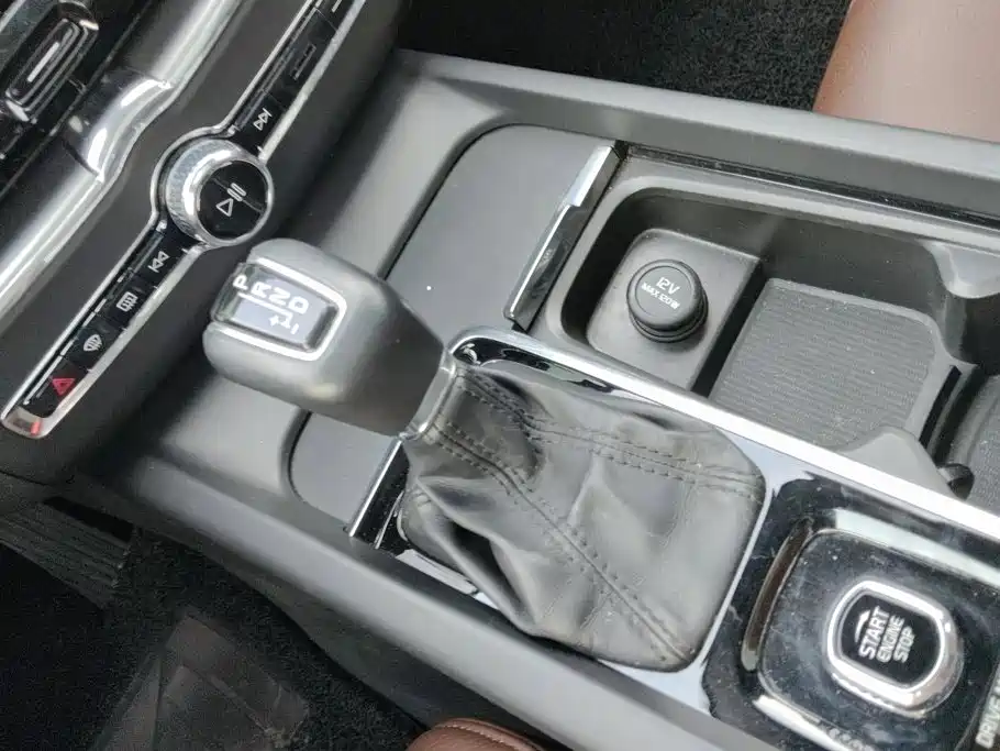 Volvo XC60 — миниатюра 16