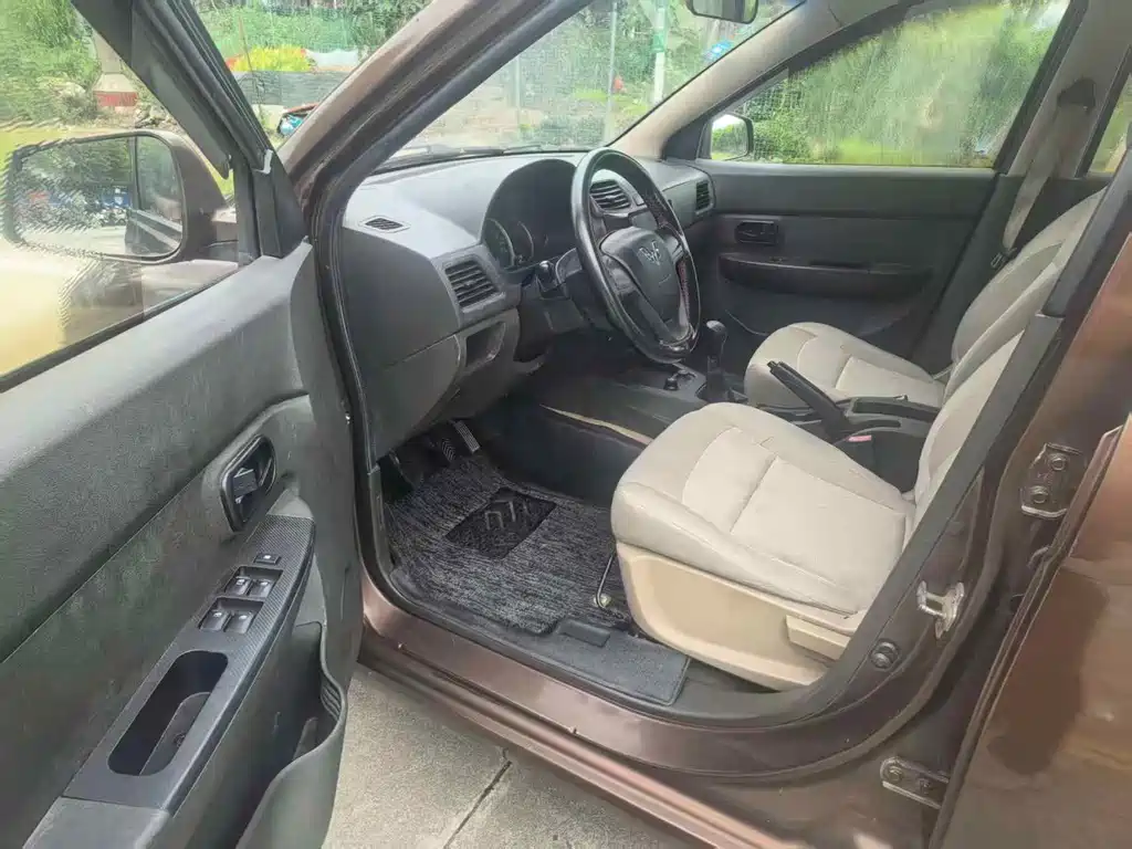 Wuling Hongguang — миниатюра 7