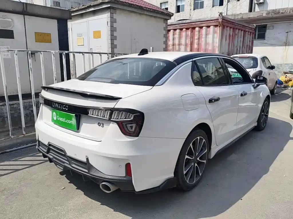 Lynk & Co 03 — миниатюра 5