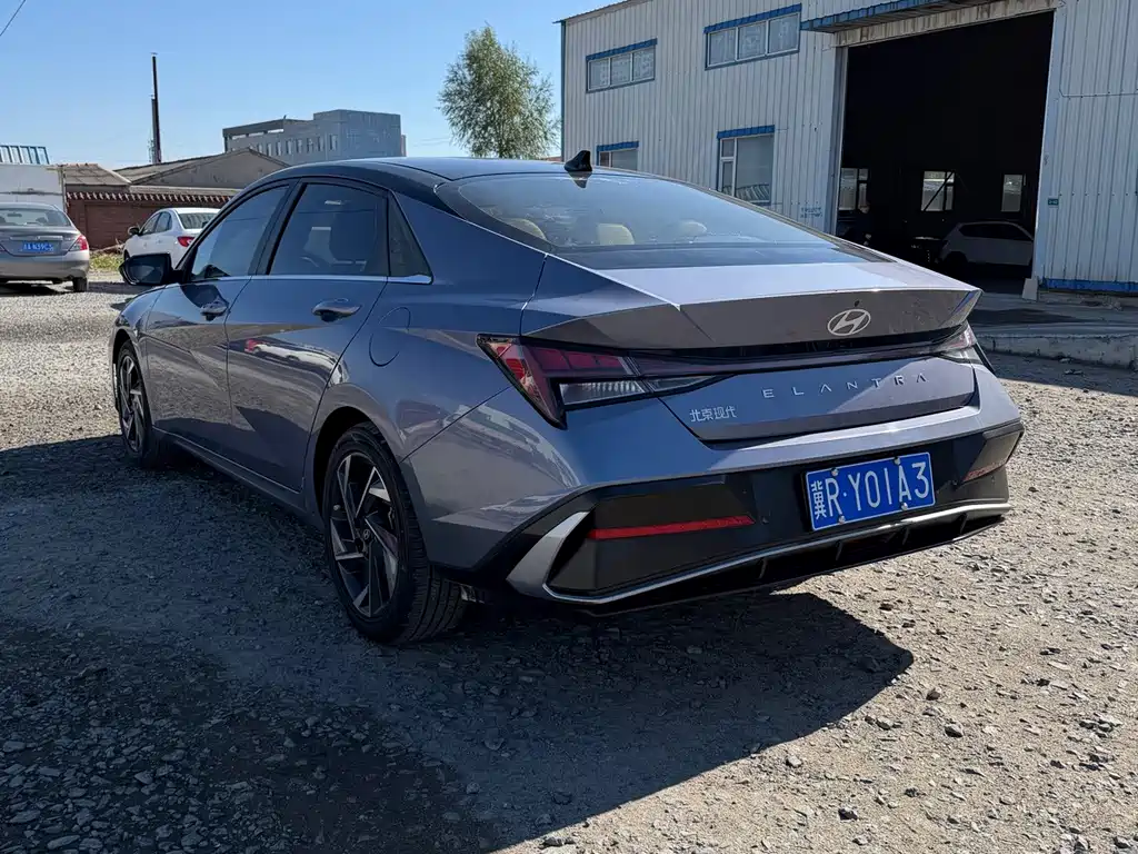 Hyundai Elantra — миниатюра 23