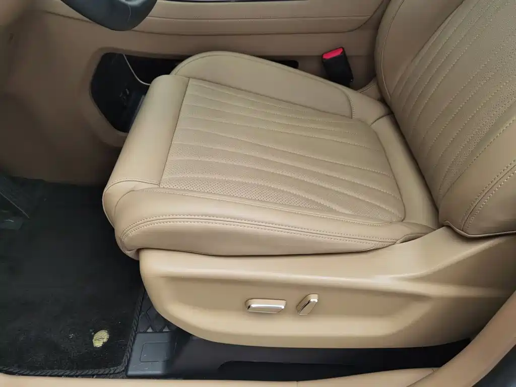 JAC Refine Refine RF8 PHEV — миниатюра 20