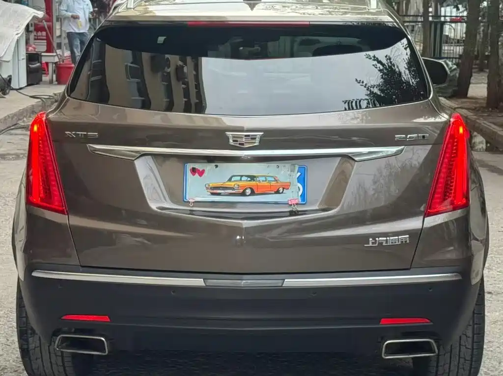 Cadillac XT5 — миниатюра 8