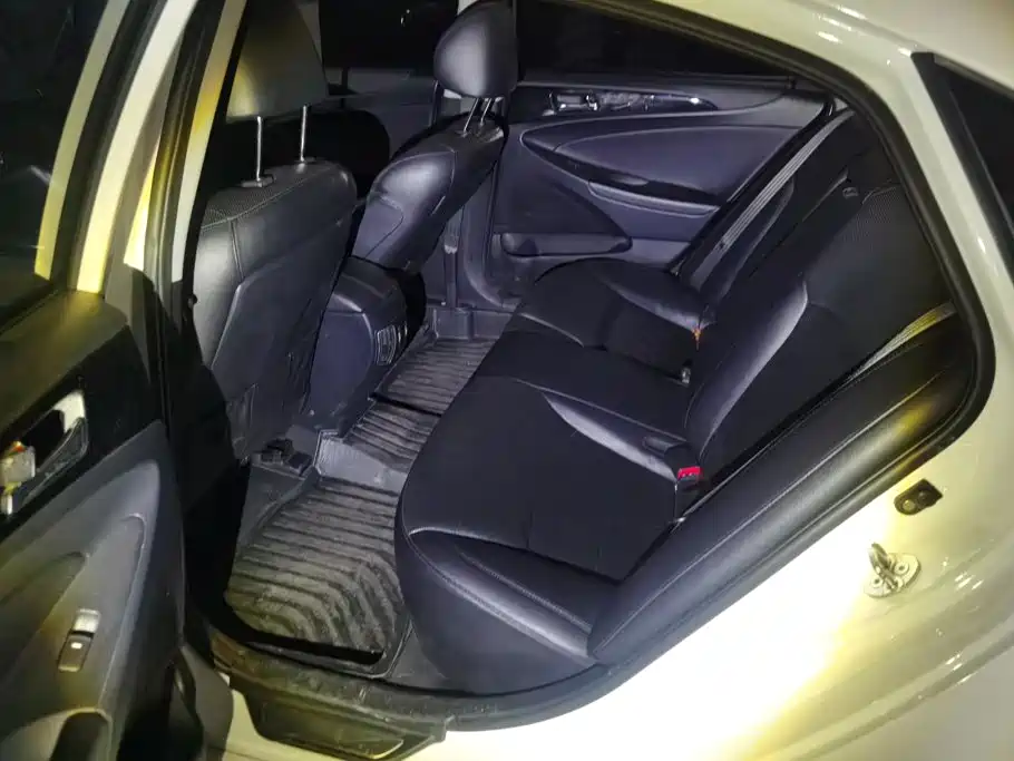 Hyundai Sonata — миниатюра 11