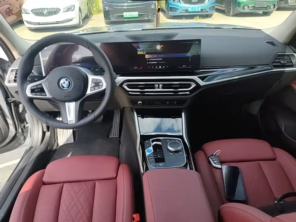 BMW i3 — миниатюра 10