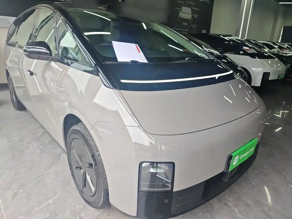Li Auto Li MEGA — миниатюра 4