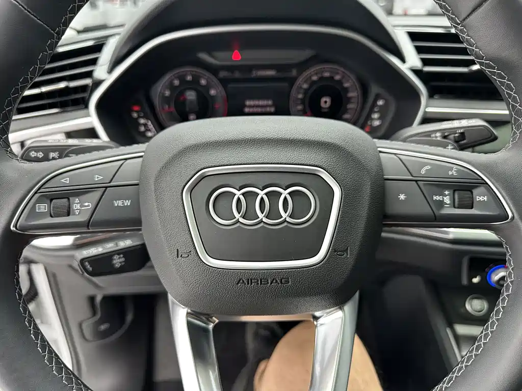 Audi Q3 — миниатюра 14