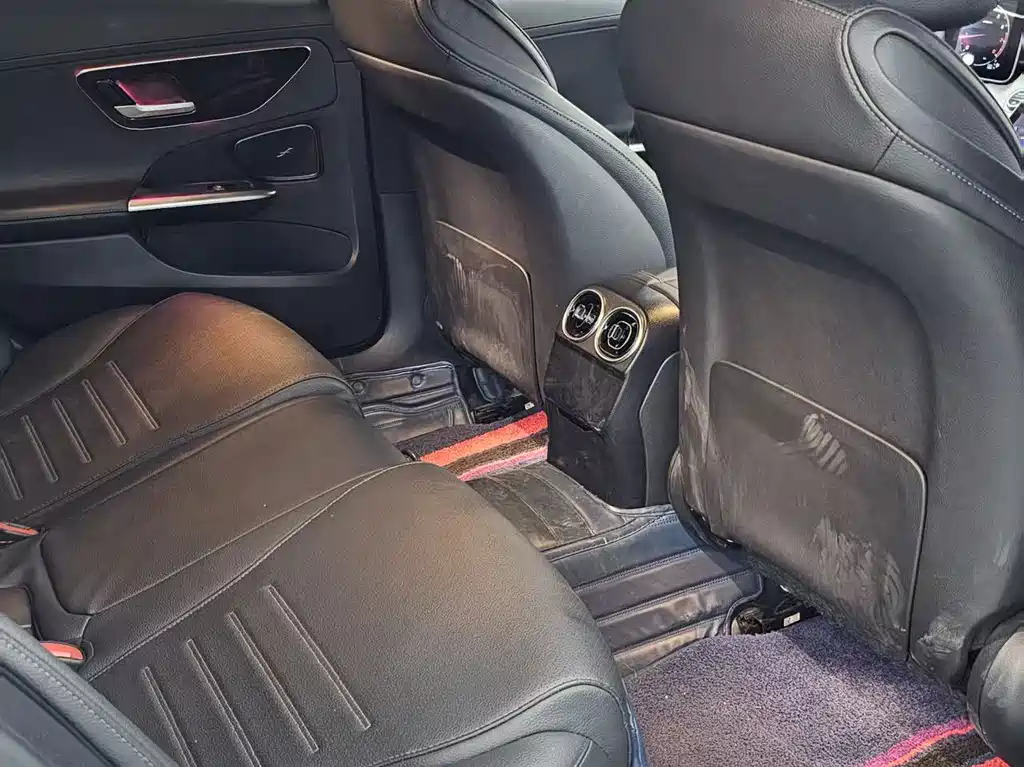 Mercedes-Benz C-Class — миниатюра 17