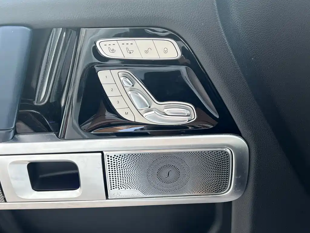 Mercedes-Benz G-Class — миниатюра 14