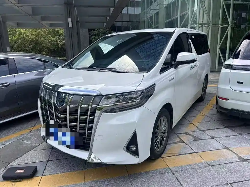 Toyota Alphard 2023